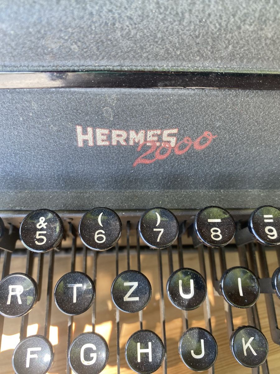 Hermès Macchine da scrivere: Schreibmaschine Hermes 2000 – Usato da Aathal-Seegräben venduto da wagenburg01 1