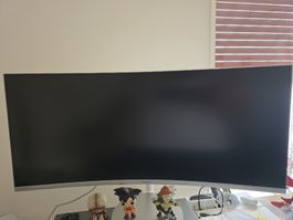 Samsung Ultrawide Screen