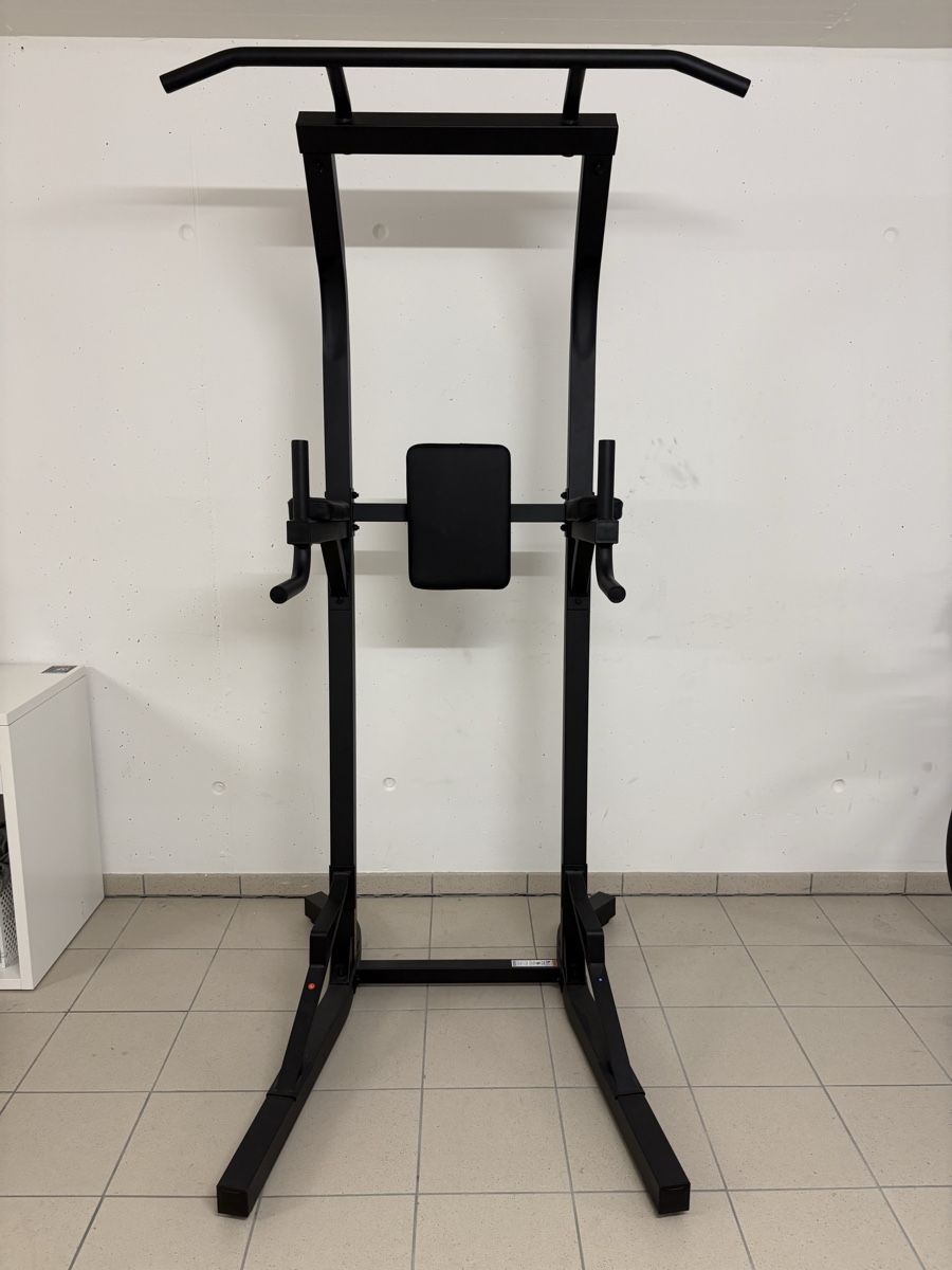 Decathlon Hometrainer: Training Station 900 pull-up dip station black – Nuovo (secondo la descrizione) da Küsnacht ZH venduto da las_w8st