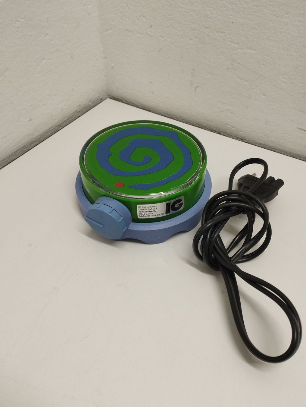 Accessori da laboratorio: IKA colorsquid ( BIG WAVE ) – Usato da Niederdorf venduto da LeptonAG_Labor