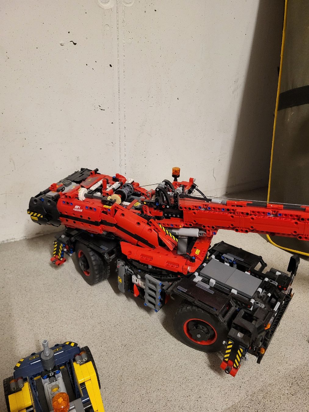 Lego Baukästen: Lego Technic Geländegängiger Kranwagen – Gebraucht aus Steinmaur von Sparky11 3