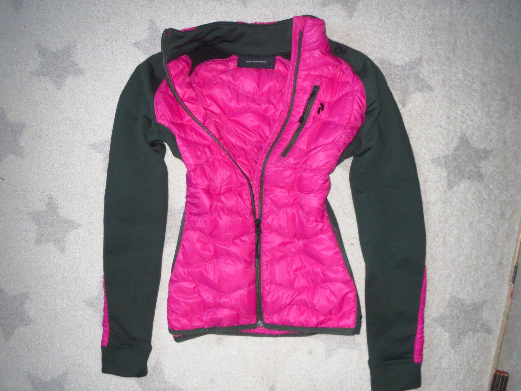 Peak Performance Giacche: NEUE PEAK PERFORMANCE Damen Stepp Jacke Gr S – Nuovo (secondo la descrizione) da Kiental venduto da Anna8702 5