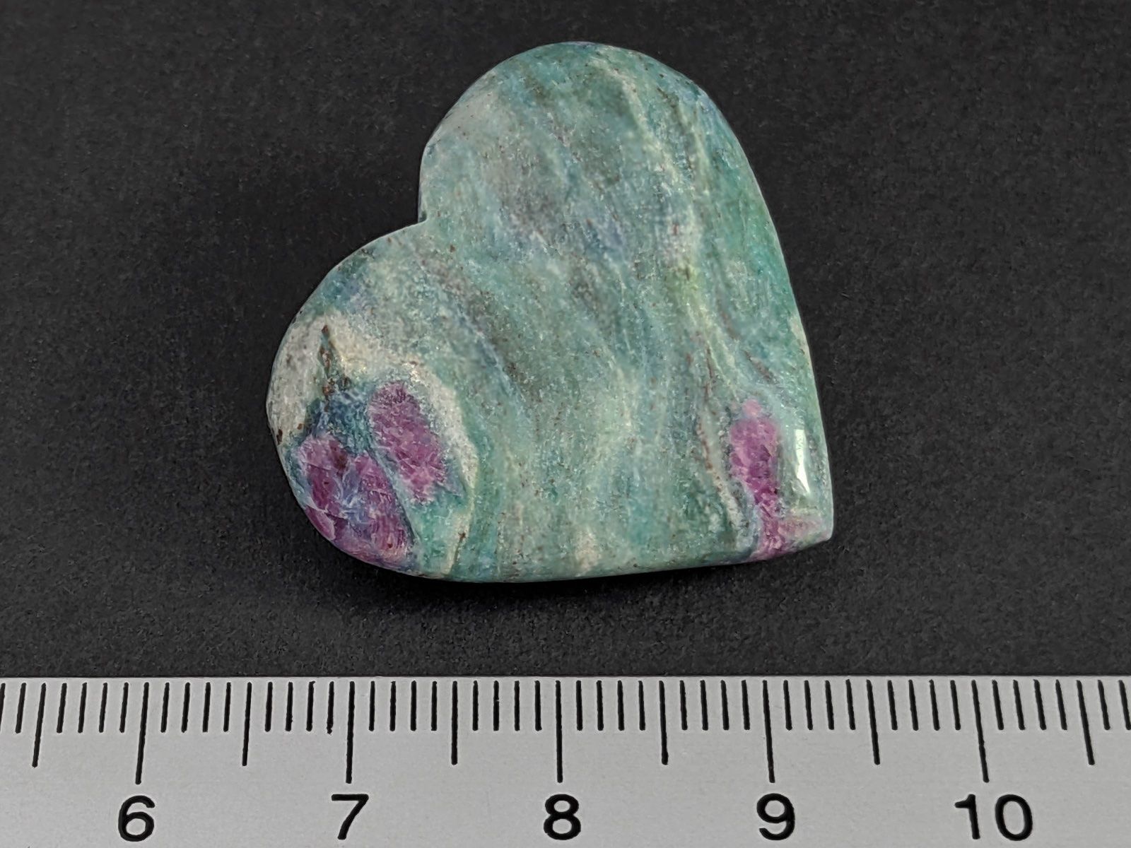 Minerali & Pietre curative: Rubin-Fuchsit Herz 30mm – Nuovo e nell'imballaggio originale da Meilen venduto da StoneGarden 1