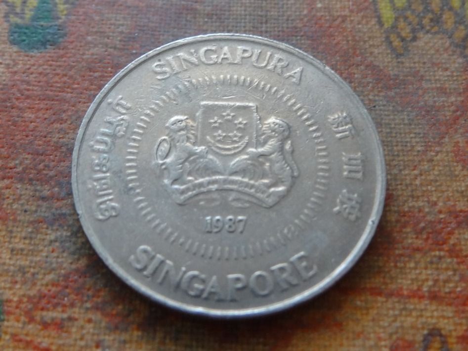 Tutti le monete: SINGAPOUR  50  Cents  1987 – Usato da Romanel-sur-Lausanne venduto da Swift13 1