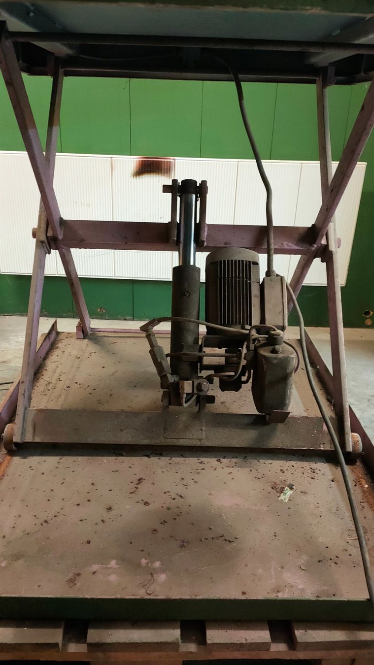 Hebebühne & Wagenheber: La table élévatrice hydraulique – Gebraucht aus Villarsiviriaux von irwin1 2