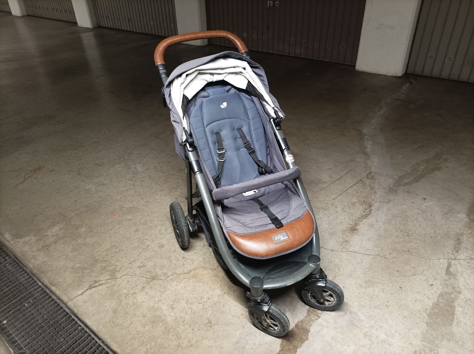 Joie Kinderwagen: Joie Litetrax 4 Kinderwagen Grau – Gebraucht aus Binningen von ire_7t9y 1