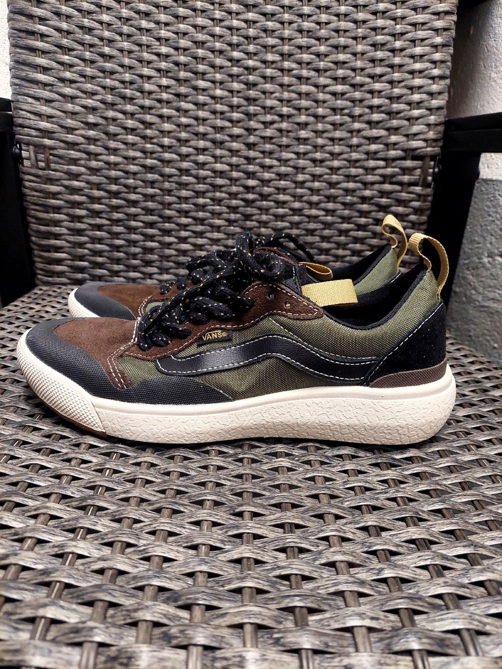 Vans Scarpe da uomo: Vans ultrarange exo 39 – Nuovo (secondo la descrizione) da Vauffelin venduto da Cbelet25 1