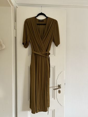 Kleid Wickeloptik Scotch & Soda Grösse 1 olivgrün neuwertig