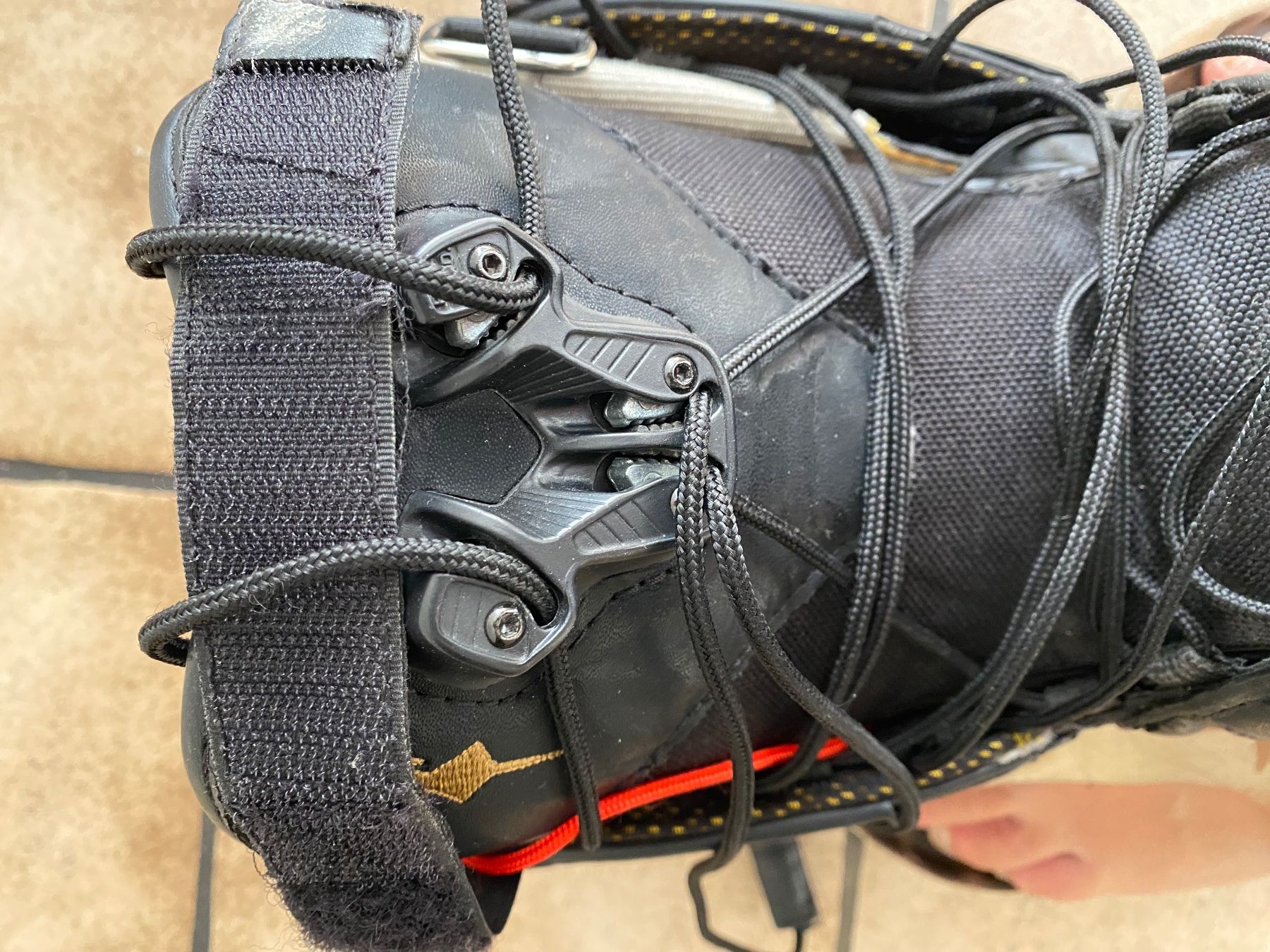 Snowboard Nitro Herrenschuhe: Boots nitro taille 39,5 – Gebraucht aus La Neuveville von e_perriard 5