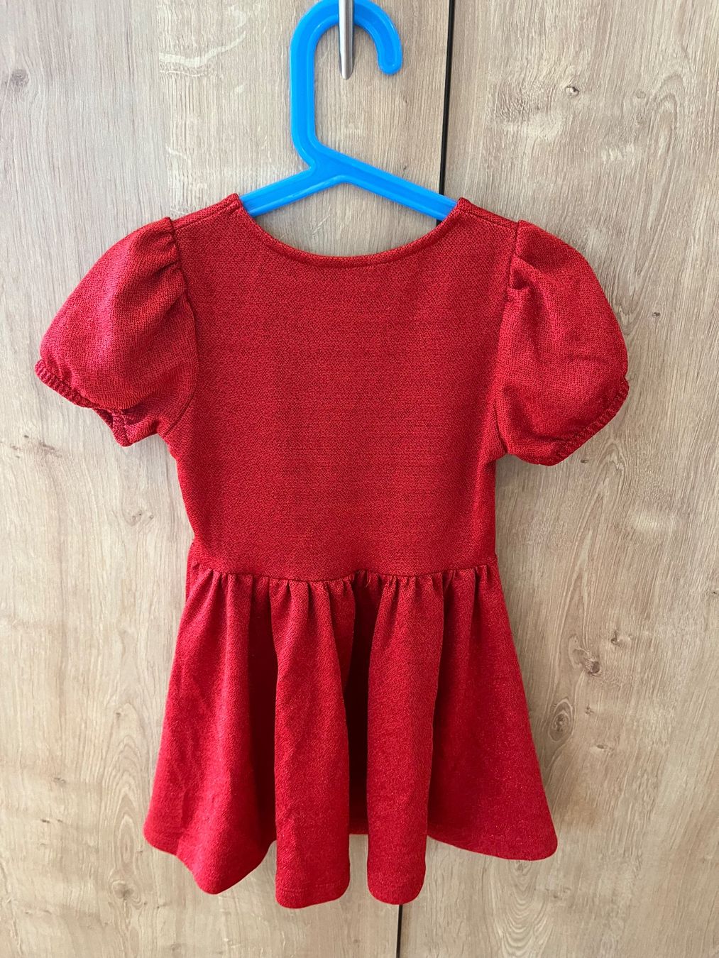 Vestiti & Gonne: rotes Glitzerkleid, Größe 104 – Usato da Umiken venduto da deb_57xk 2