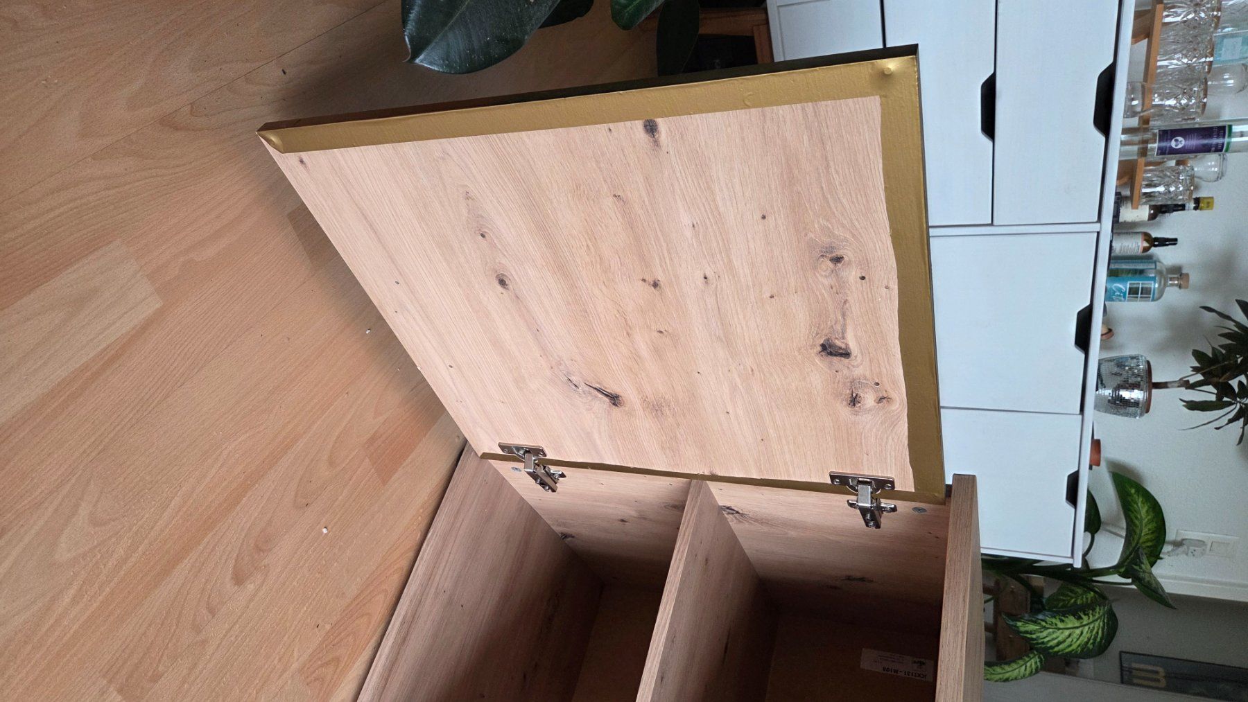 Mömax Mobili TV: TV-Element Mömax Eichefarben Gold gebraucht 155 cm – Usato da Zürich venduto da Kimy1992 1