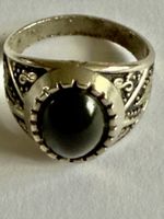 Schöner Ring mit Onyx Stein, Vintage Look, Top Zustand