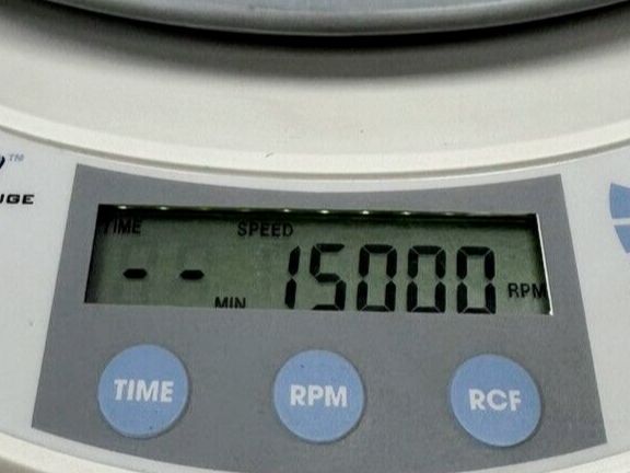 Tutte le macchine: Labnet Prism Centrifuge C2500 – Usato da Ecublens VD venduto da Netfinity 1