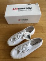 Superga Weiße Sneakers Größe 40 neu mit Box
