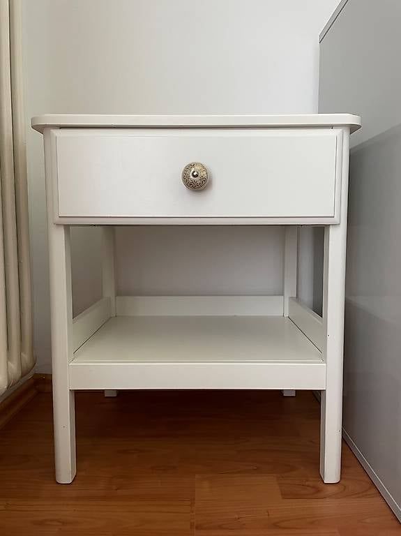 Ikea Comodini: IKEA TYSSEDAL Nachttisch weiss – Usato da Winterthur venduto da cni_2m88
