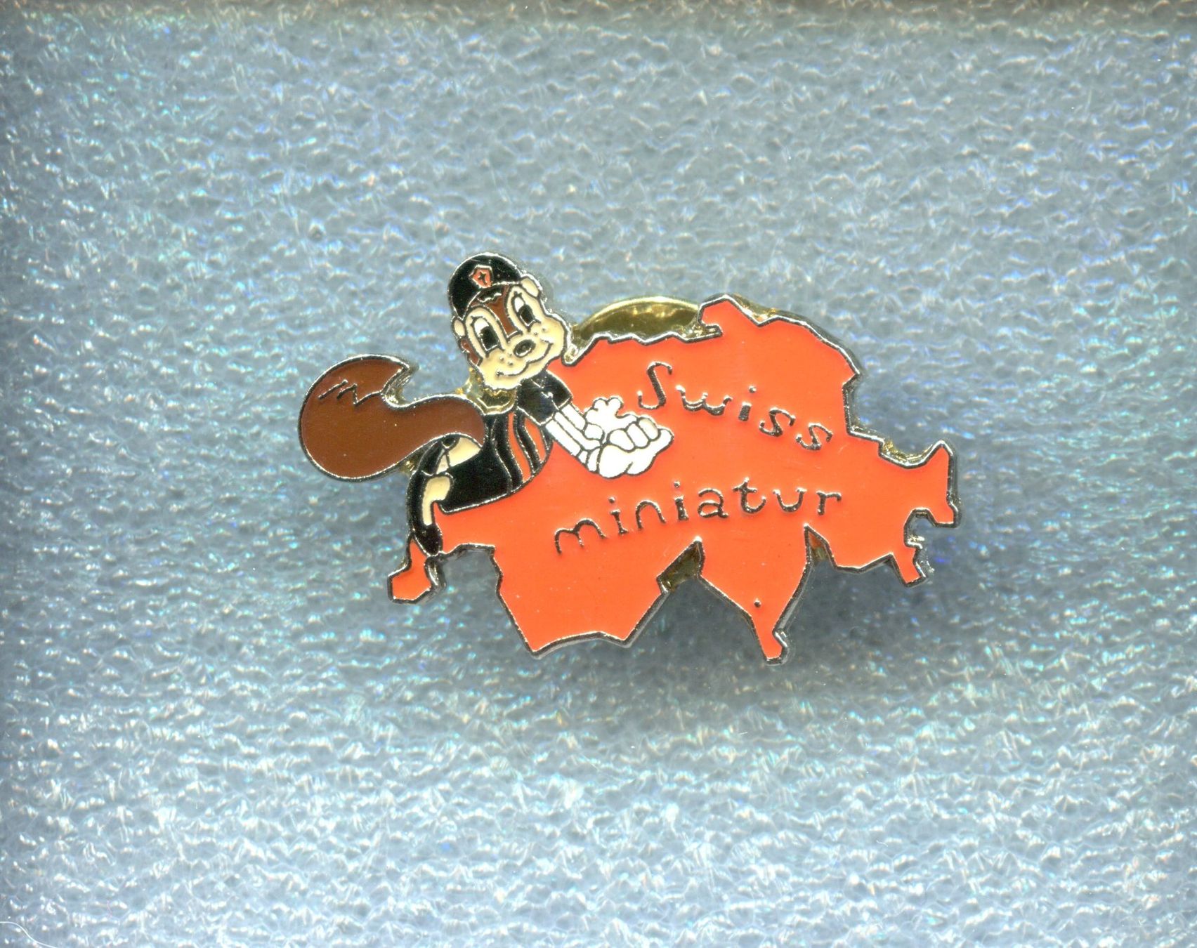 Swiss Placchette & Badge: Swiss miniatur – Usato da Winterthur venduto da Sammleroase