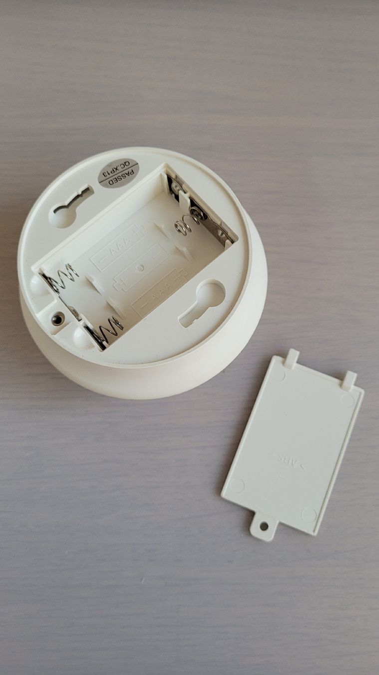 Lampade: Lampe Bewegungsautomatik – Usato da Uster venduto da 13smiley13 3