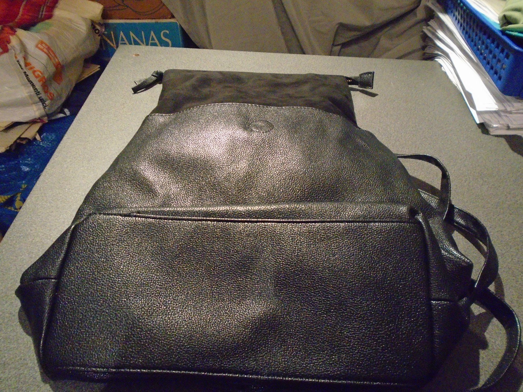 Zaini: Rucksack, beelinc, schwarz – Usato da Zürich venduto da Motzkuh
