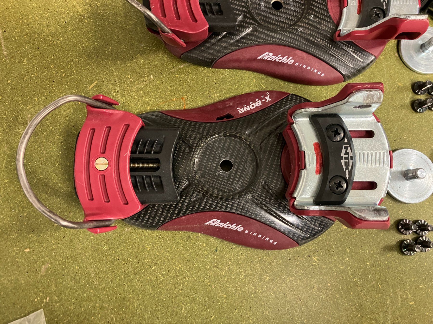 Attacchi: Snowboardbindung Hardboot – Usato da Lenk im Simmental venduto da Jrg7410 1