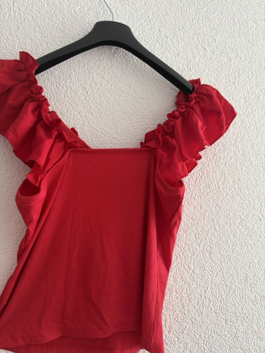 Tops: Rotes Damen Oberteil Grösse XL – Neu (gemäss Beschreibung) aus Bern von lea_96mn 1