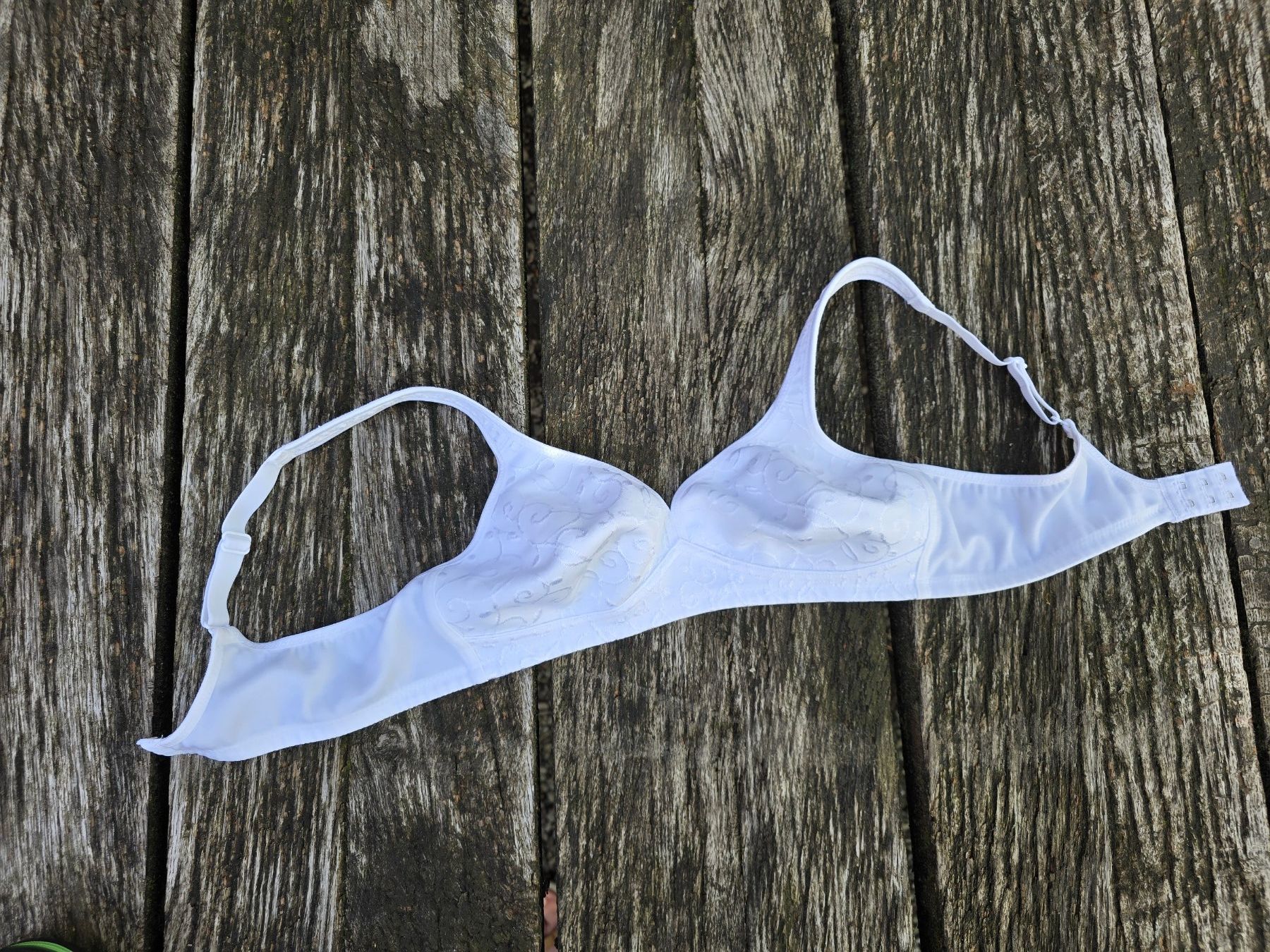 Triumph Altra biancheria intima: Kleidung: BH Triumph weiss 75 B – Nuovo (secondo la descrizione) da Romanshorn venduto da Rachacha