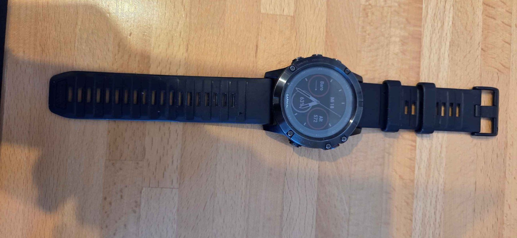 Garmin Montres: Garmin Fenix 5x saphir – D'occasion à Mollis par E_RADLI