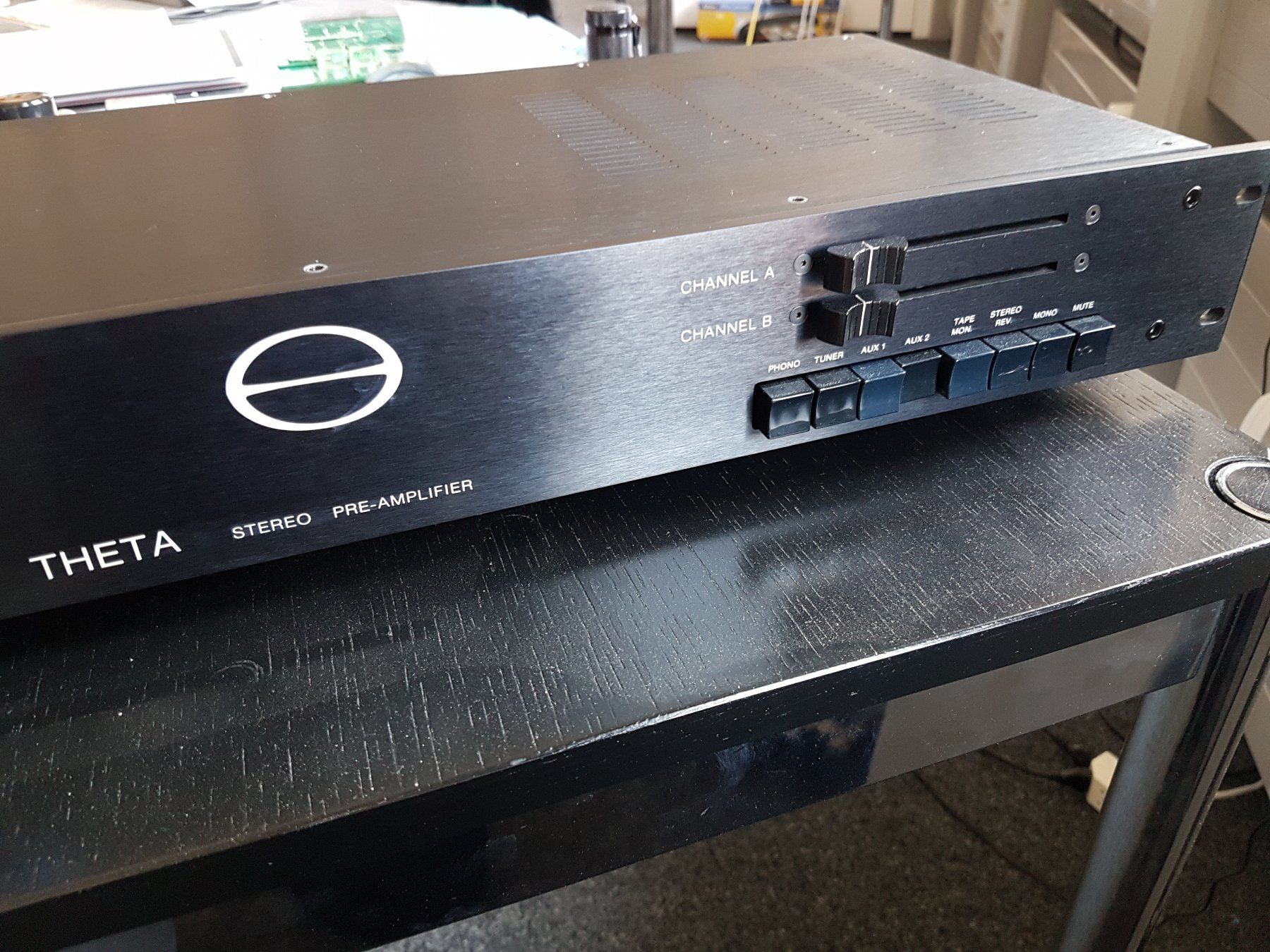Amplificatori: Theta Tube Stereo Pre-Amplifier – Usato da Oberengstringen venduto da Beatricen_64