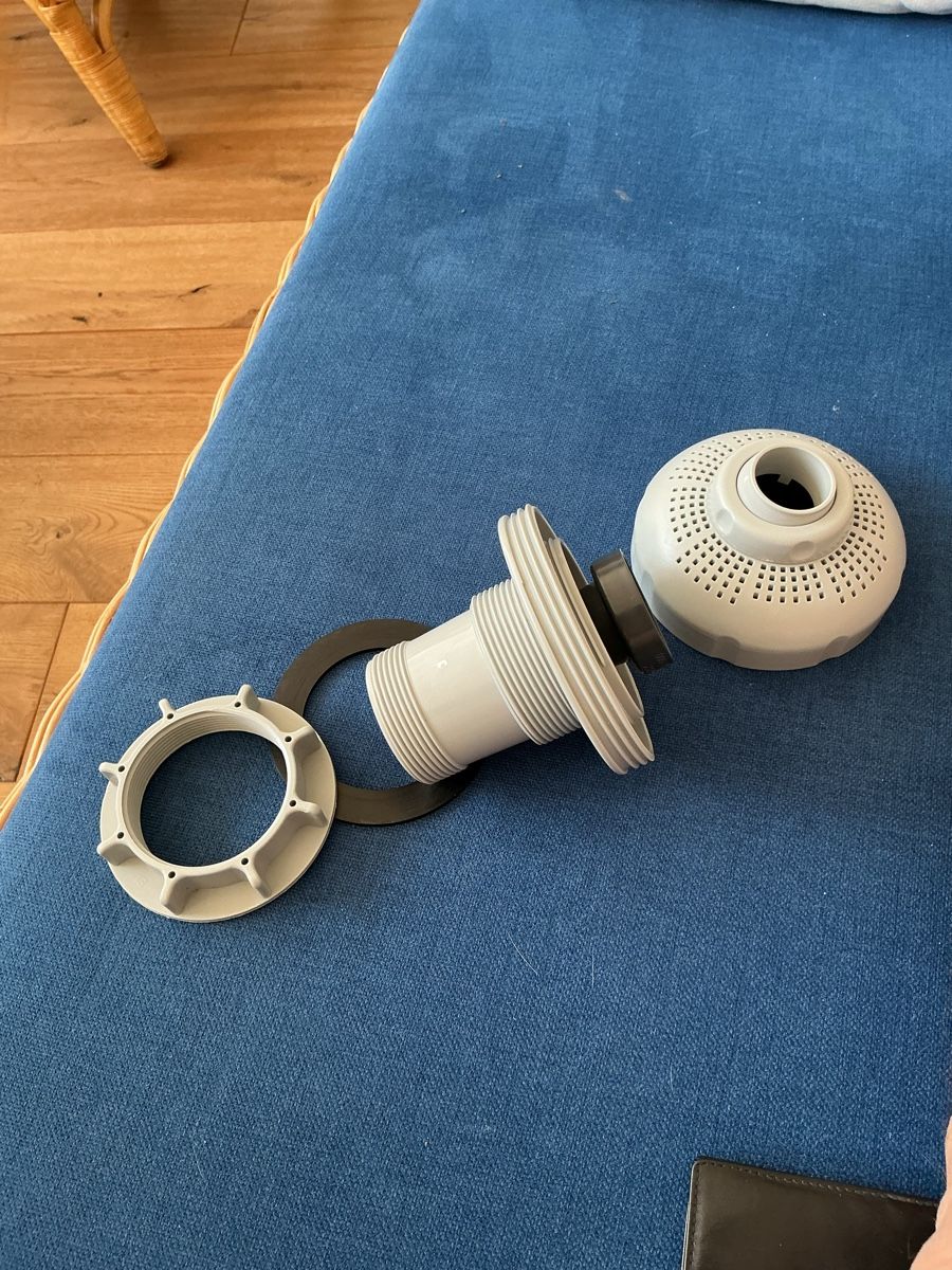 Intex Schwimmbad: Verstellbare Beckeneinlaufdüse Intex – Neu (gemäss Beschreibung) aus Tamins von juliahauserbalog 3