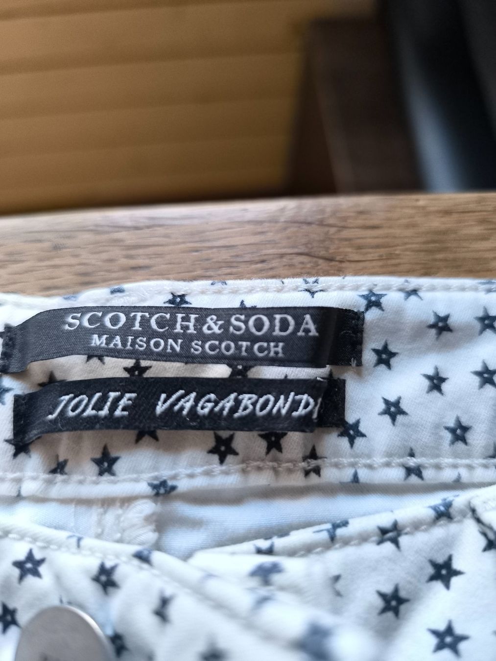 Maison Scotch Pantaloni: Mädchenhose 28/32 mit Sternli – Nuovo (secondo la descrizione) da Gebenstorf venduto da Genx74 2