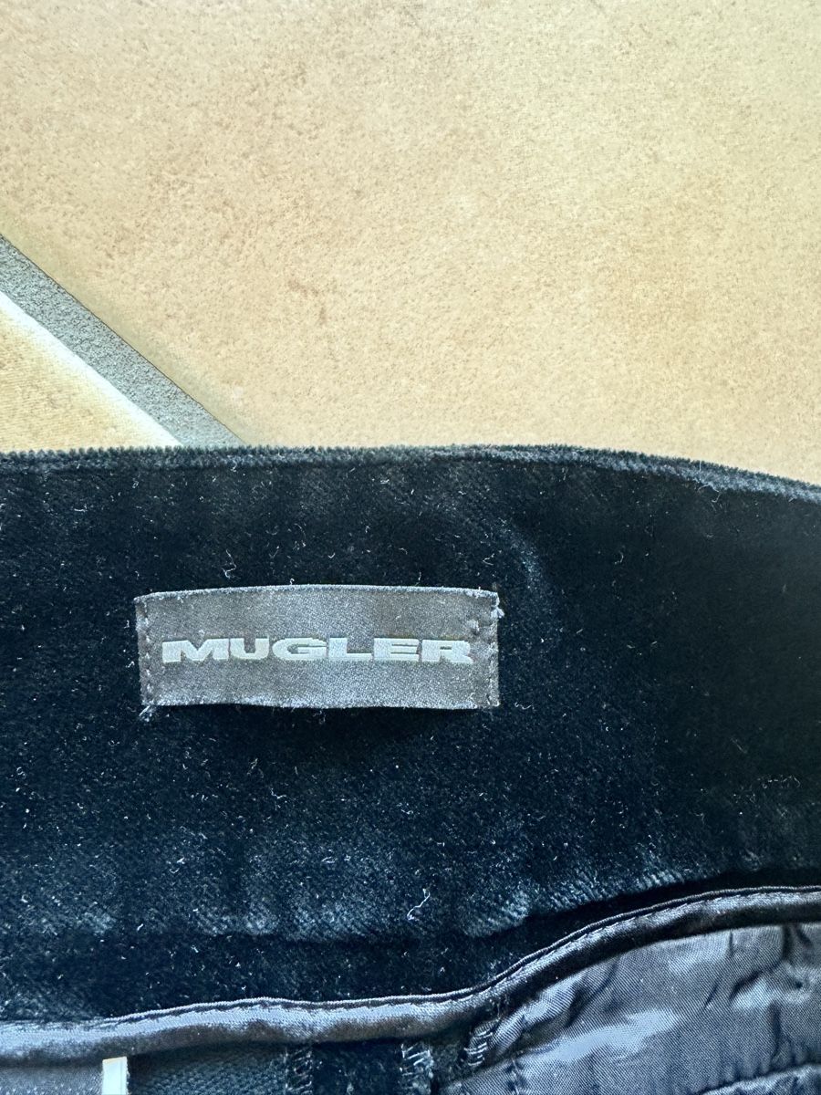 Mugler Hosen: pantalon en velours MUGLER – Neu (gemäss Beschreibung) aus Lonay von nei_79jc 2