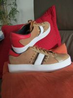 sneakers comme neuves pour dames /p. 39