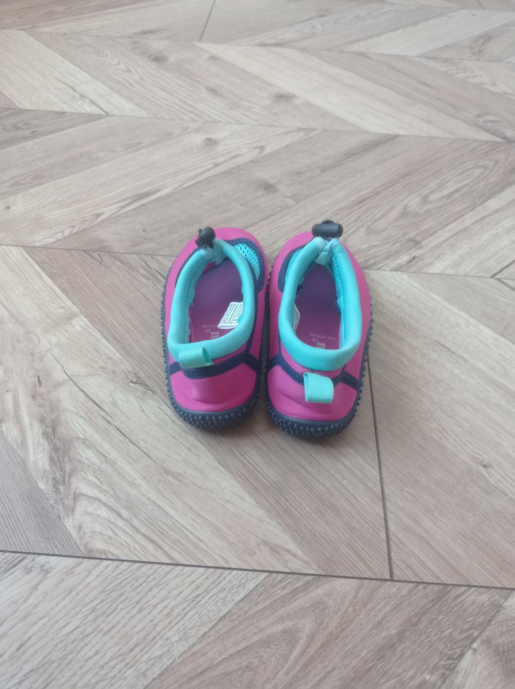 Scarpe per ragazze: Chaussures de baignade t. 27 – Nuovo (secondo la descrizione) da Collombey venduto da Anoushka83 2