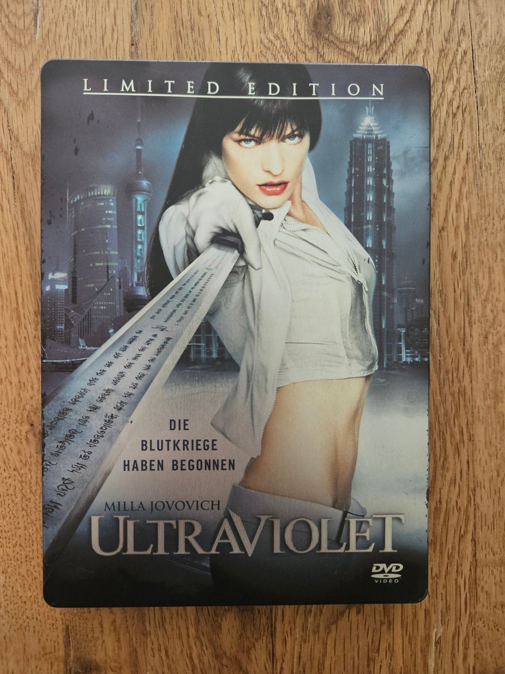 Tutti i DVDs: Limited Edition Ultraviolet – Usato da St.Gallen venduto da Capsule_Corporation
