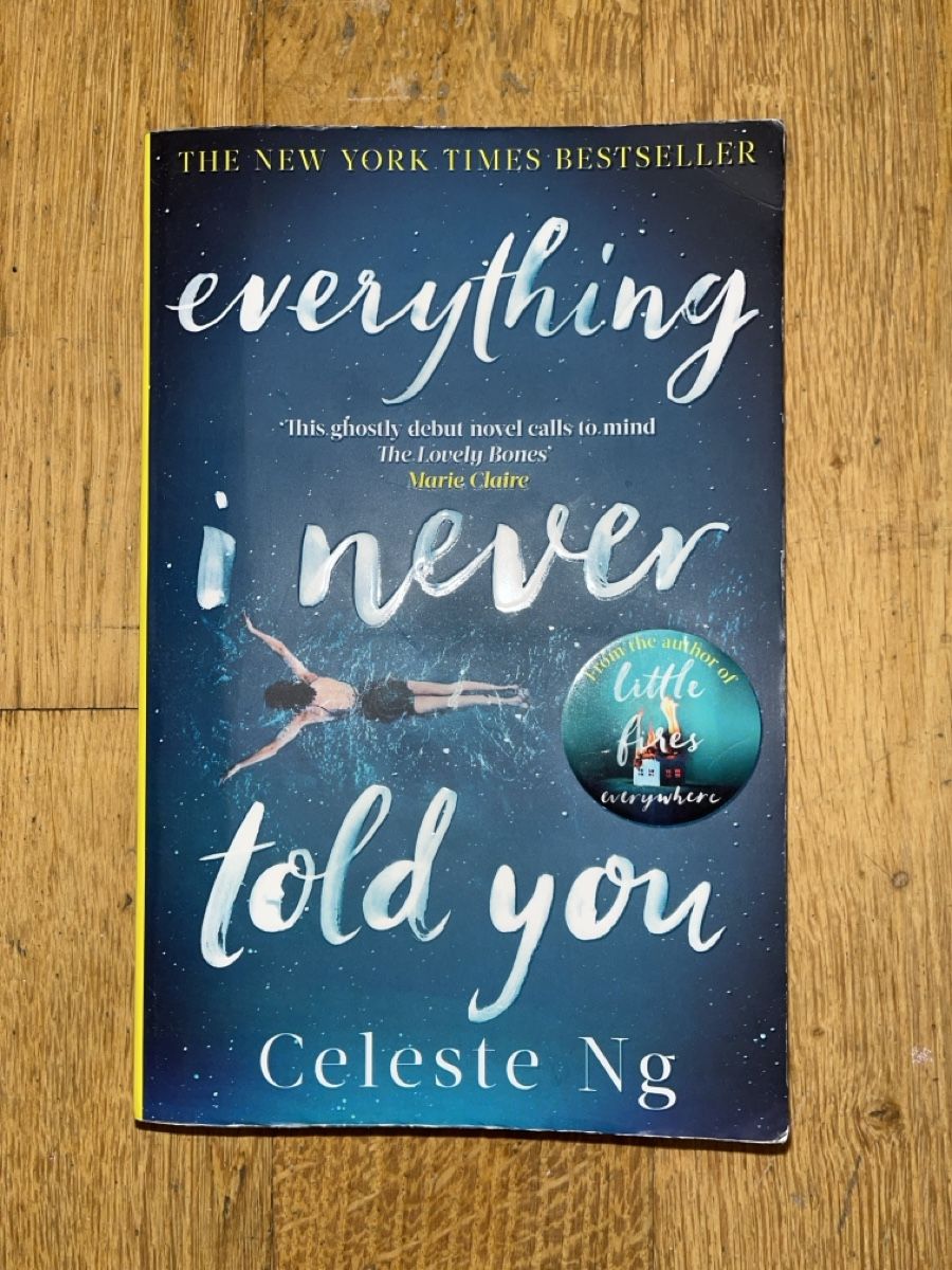 Libri: Celeste Ng: everything i never told you – Usato da Basel venduto da Buechermensch