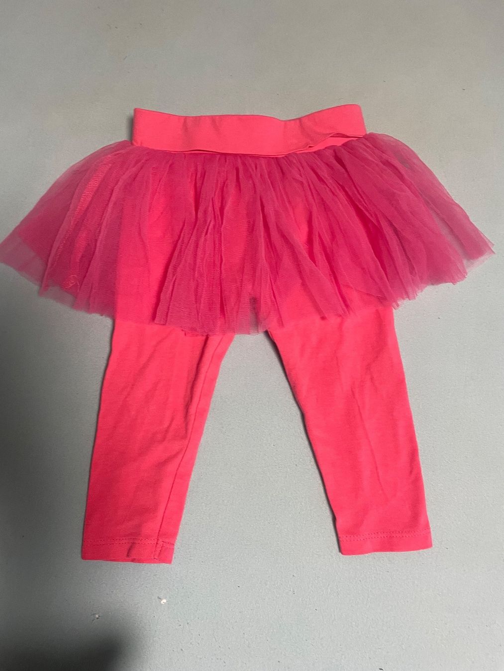 Pantaloni: Leggins mit Tüll Grösse 74 – Usato da Busswil venduto da billib