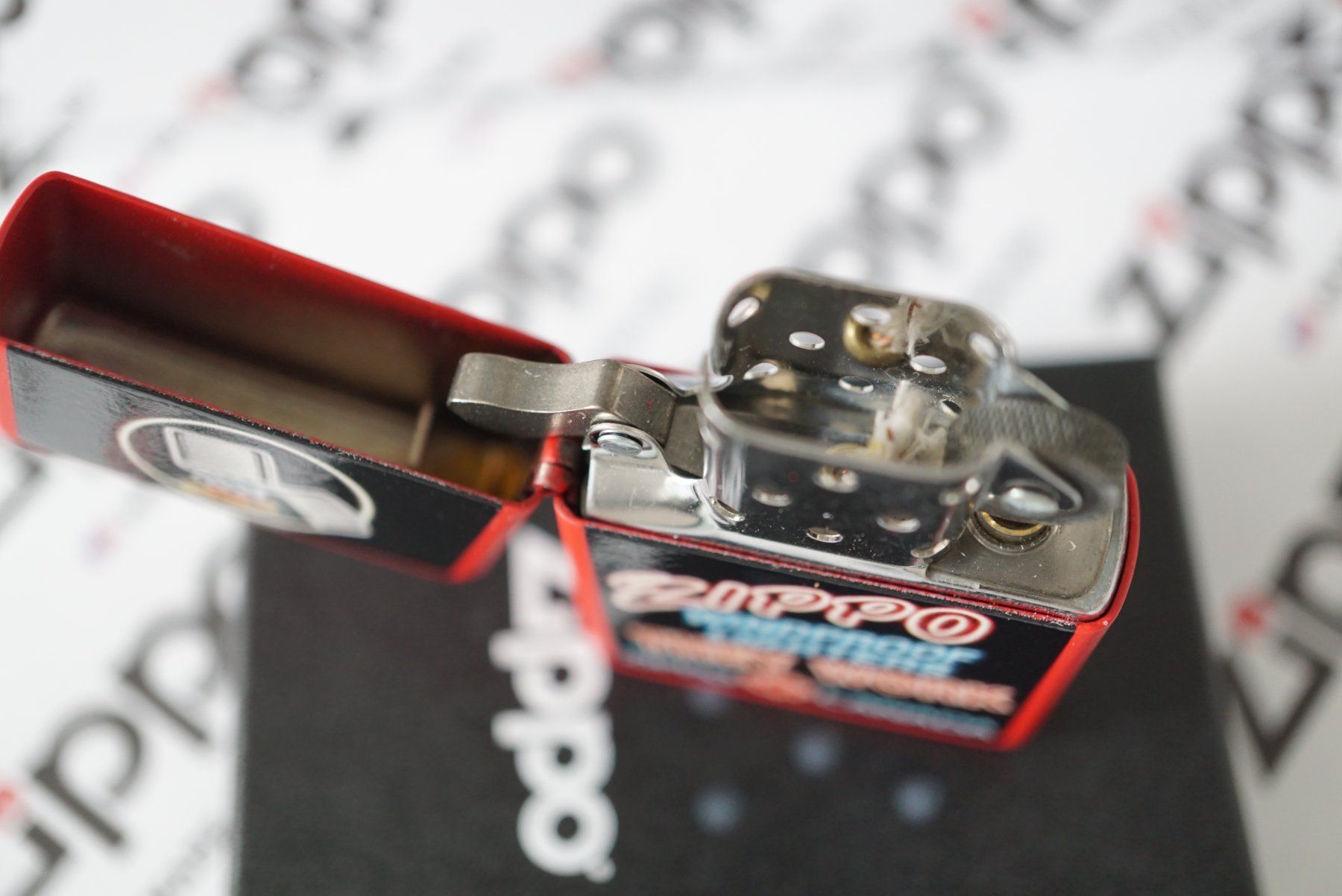 Zippo Accendini: ZIPPO Feuerzeug - THEY WORK - CANADA - 2015 – Nuovo (secondo la descrizione) da Mels venduto da akaBella 1