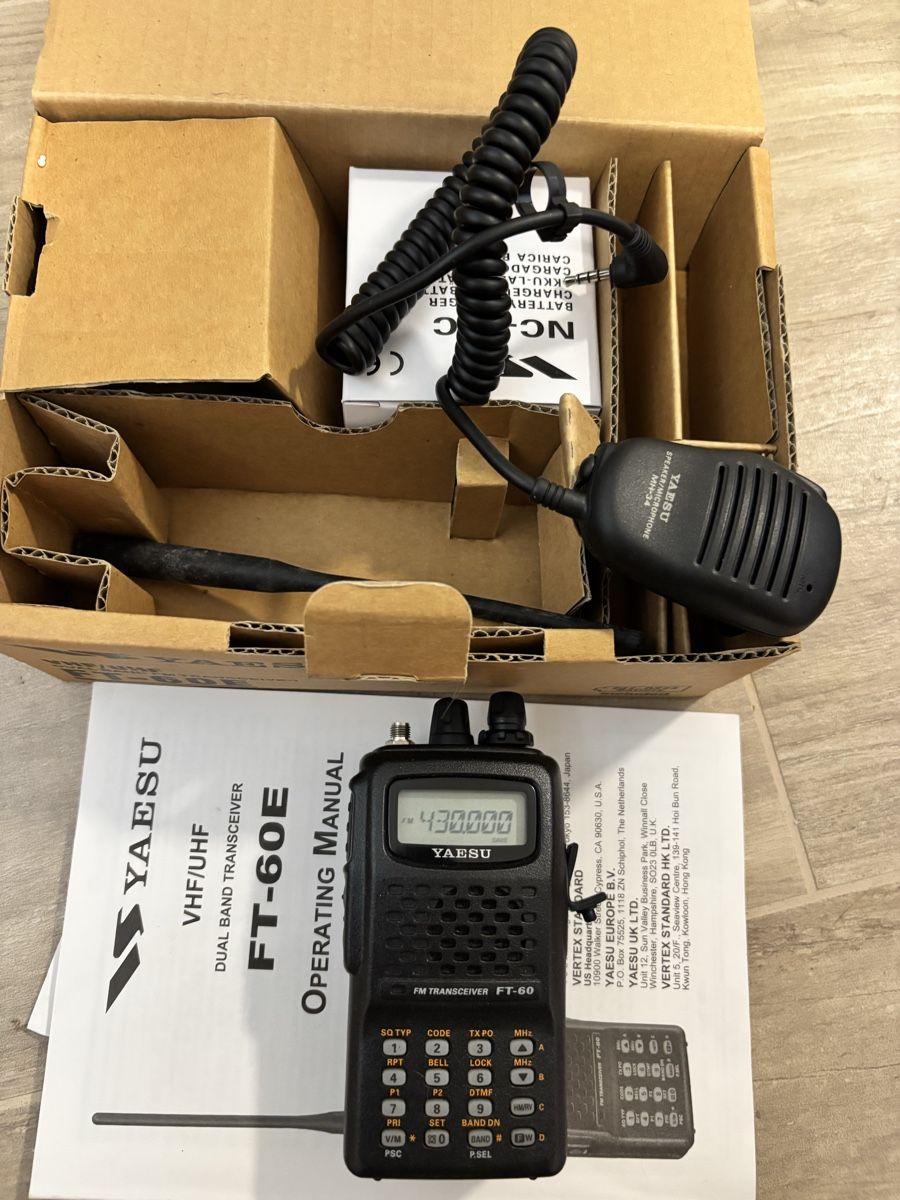 Yaesu Funktechnik: Radio VHF/UHF Yaesu FT-60E – Neu und originalverpackt aus Ollon VD von Gibbs69