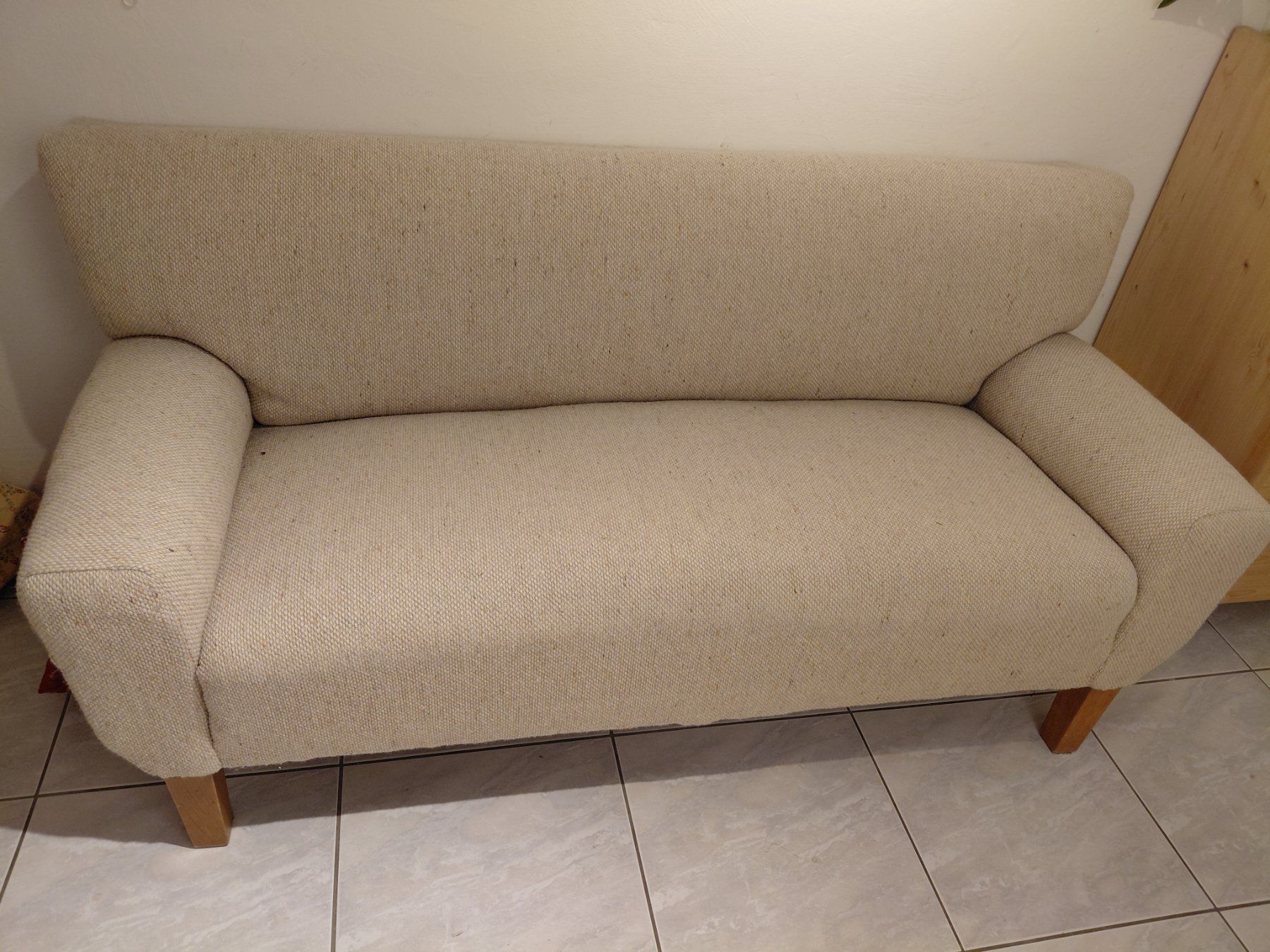 Divani: Federkern-Sofa - aus Naturwolle – Usato da Klingnau venduto da Schindmaster 3