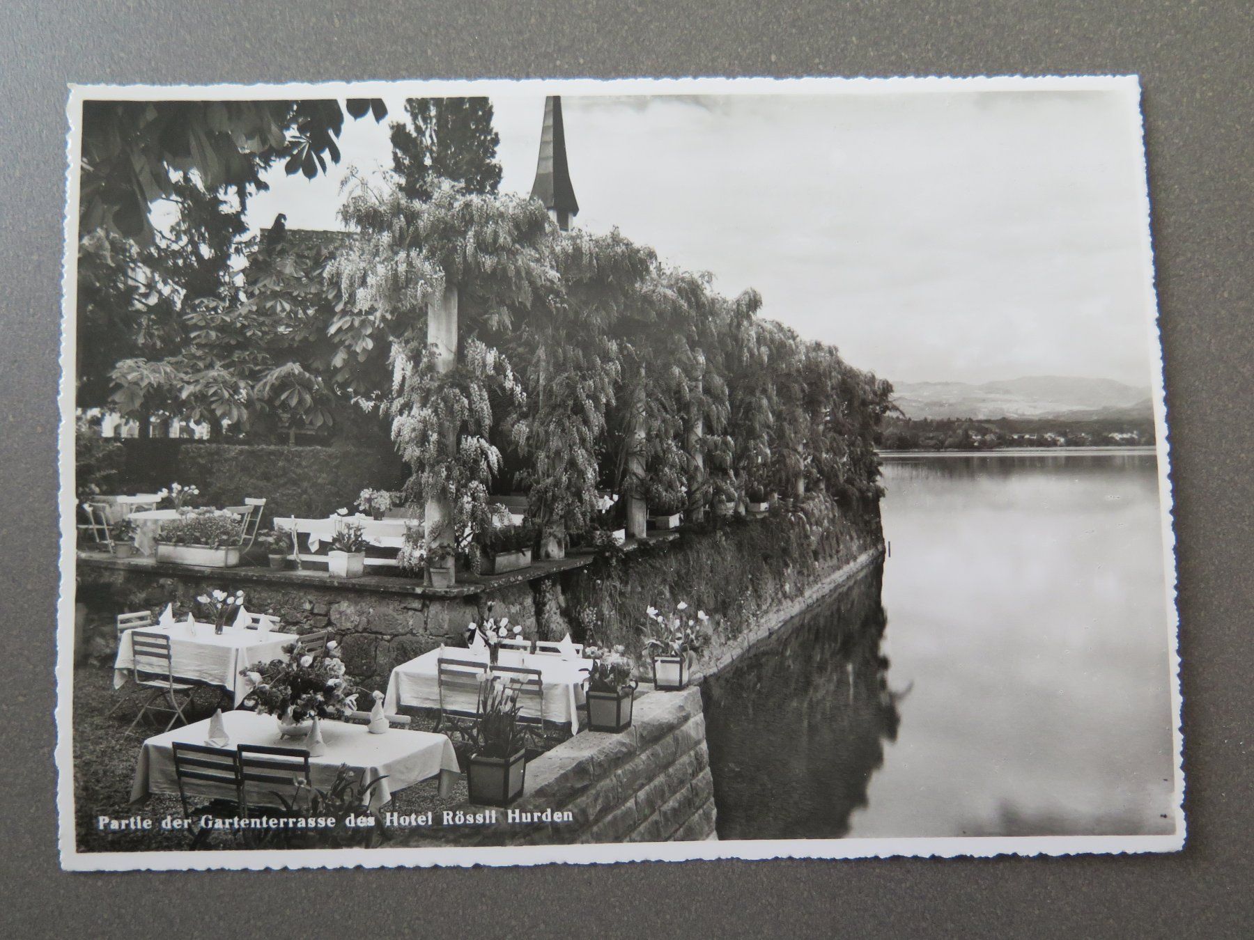 Ansichtskarten: HURDEN - HOTEL RÖSSSLI - GARTENTERRASSE – Gebraucht aus Wittenbach von lipasal