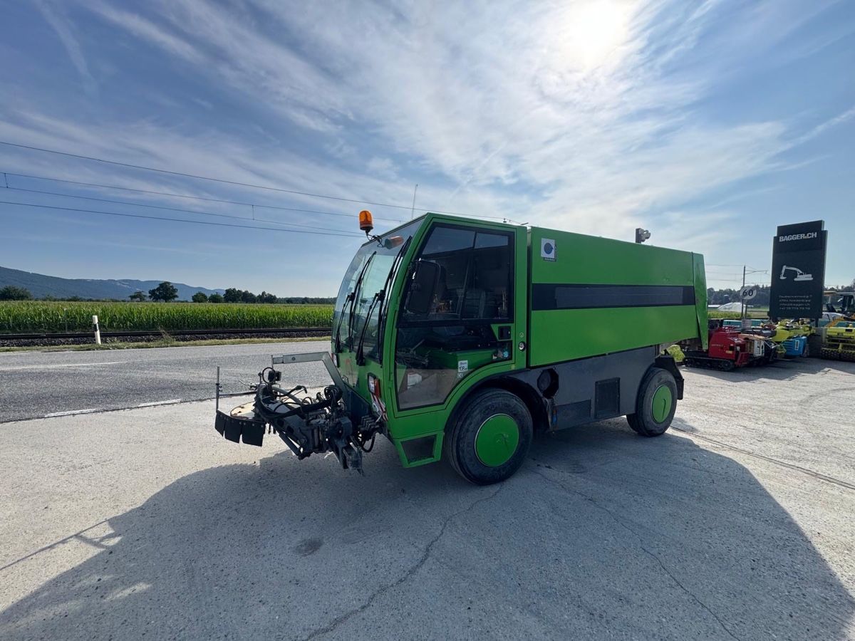 Nutzfahrzeuge: Putzmaschine MFH 5000 – Gebraucht aus Niederbipp von baggerch 5