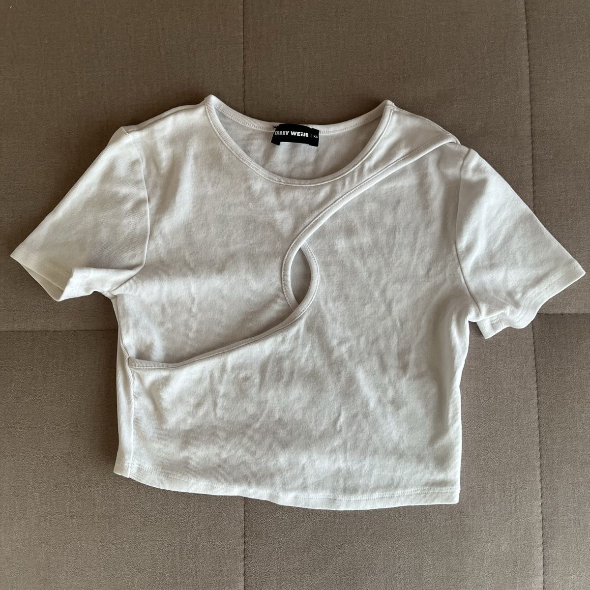 Tally Weijl T-shirt: Kurze T-shirt, weiß, Gr. XS – Usato da Cunter venduto da tiramisuuu_