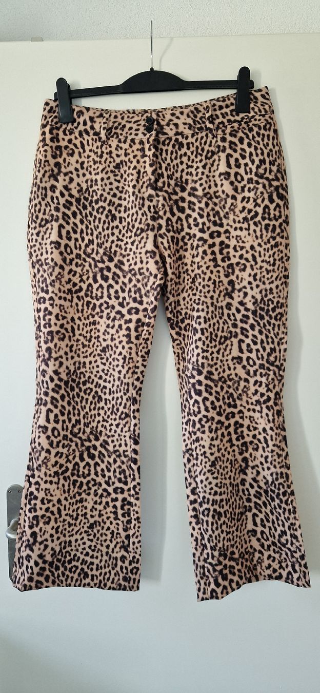 Pantaloni: neue Leo-Hose in Grösse XL – Nuovo (secondo la descrizione) da Wiesendangen venduto da Stregolina