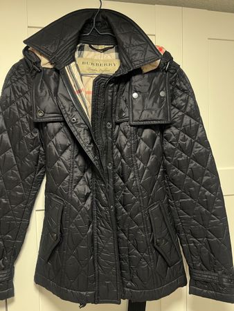 Burberry Steppjacke Übergangsjacke Gr. XS schwarz