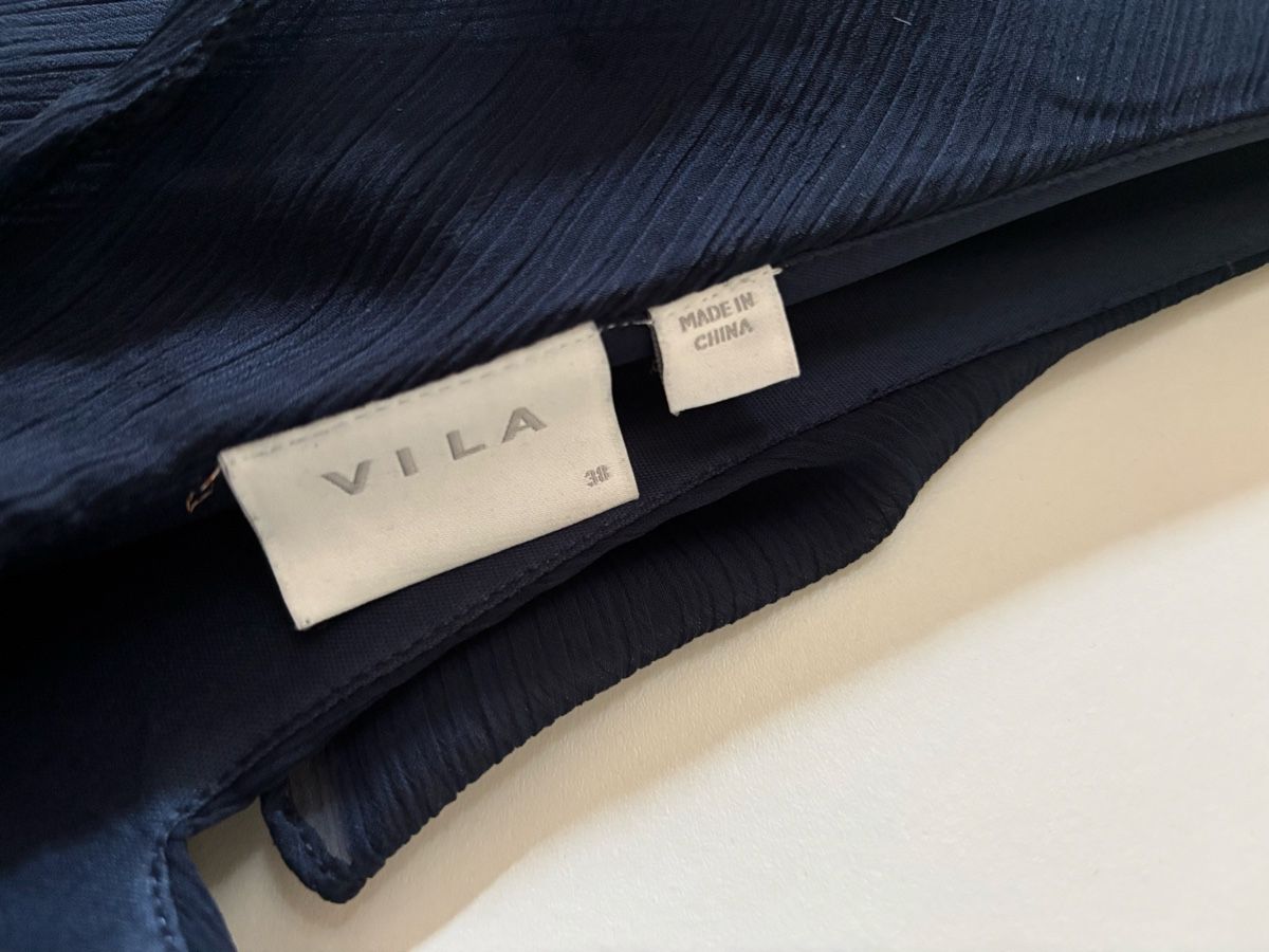 Vila Kleider: Abendkleid/Maxikleid von Vila Grösse M – Neu (gemäss Beschreibung) aus Brugg AG von ann_stf7 4