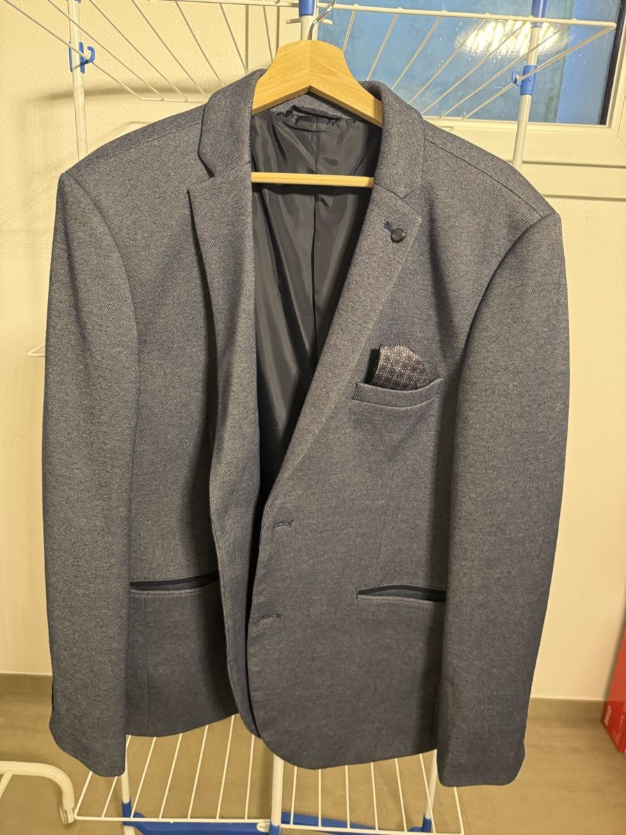 Maddison Jacken: Giacca uomo blu Maddison,taglia 58, perfetta – Gebraucht aus Ludiano von sheshe26 1