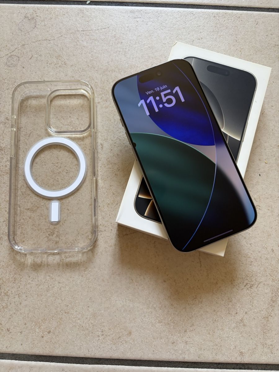 Apple Handys / Smartphones: iPhone 16 Pro - 128GO - Natural Titanium – Gebraucht aus Lausanne von LePetitBrocanteur