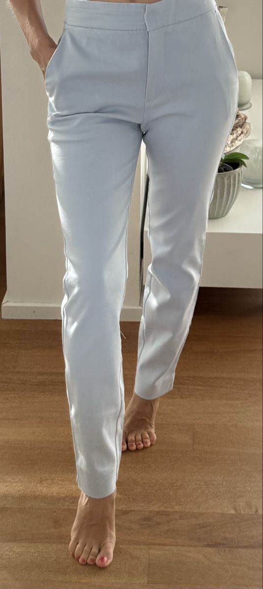Zara Pantalons: Stoffhose Gr. 34 hellblau, neu – Neuf (Voir description) à Stansstad par InStyle8