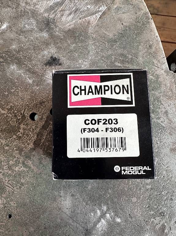 Champion Tutti i ricambio per moto: Oelfilter Champion COF203 – Nuovo e nell'imballaggio originale da Dättlikon venduto da Becd