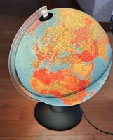 Leuchtglobus / Globus beleuchtet