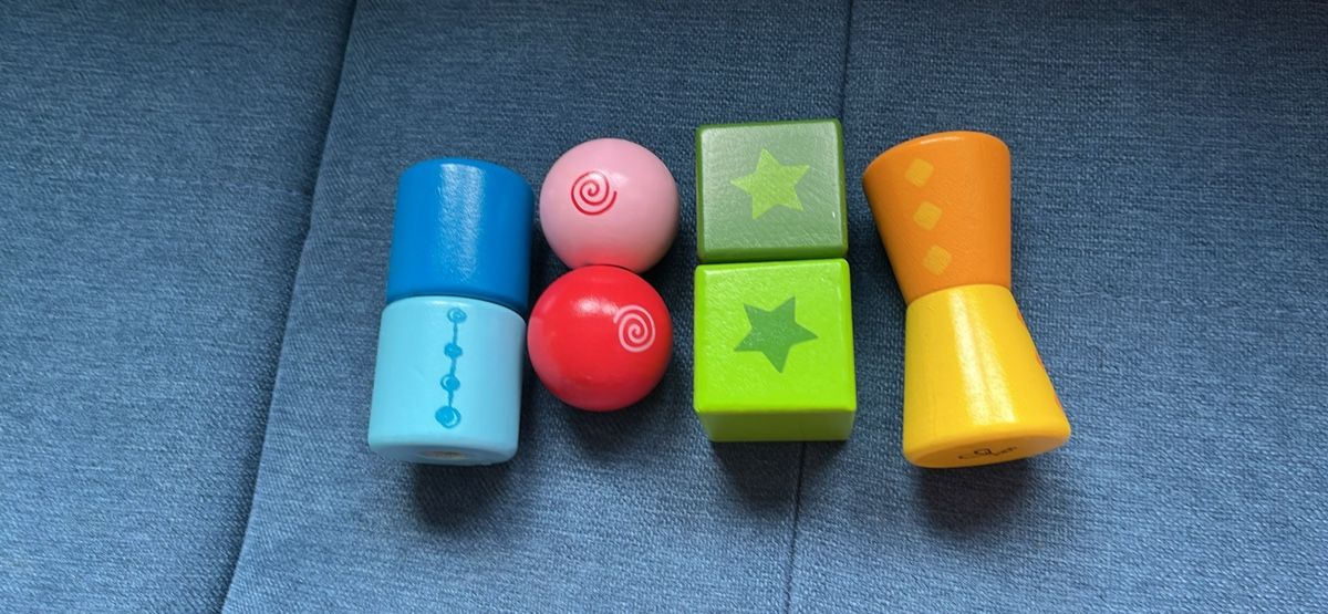 Hape Spielzeuge: Schraubklötze von Hape – Gebraucht aus Altikon von shiva123shiva
